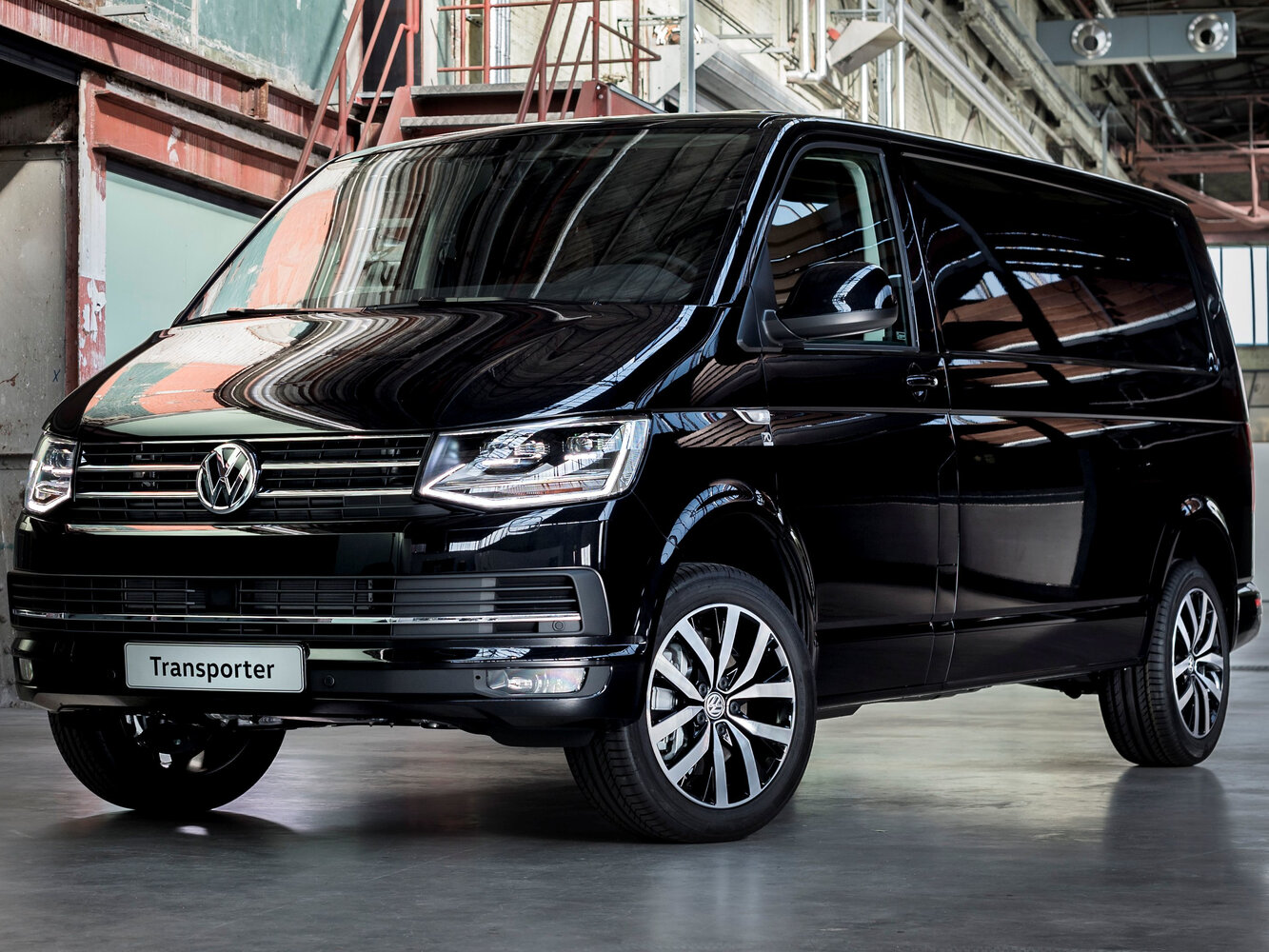 Volkswagen Transporter T6, Фургон Long: фото поколения