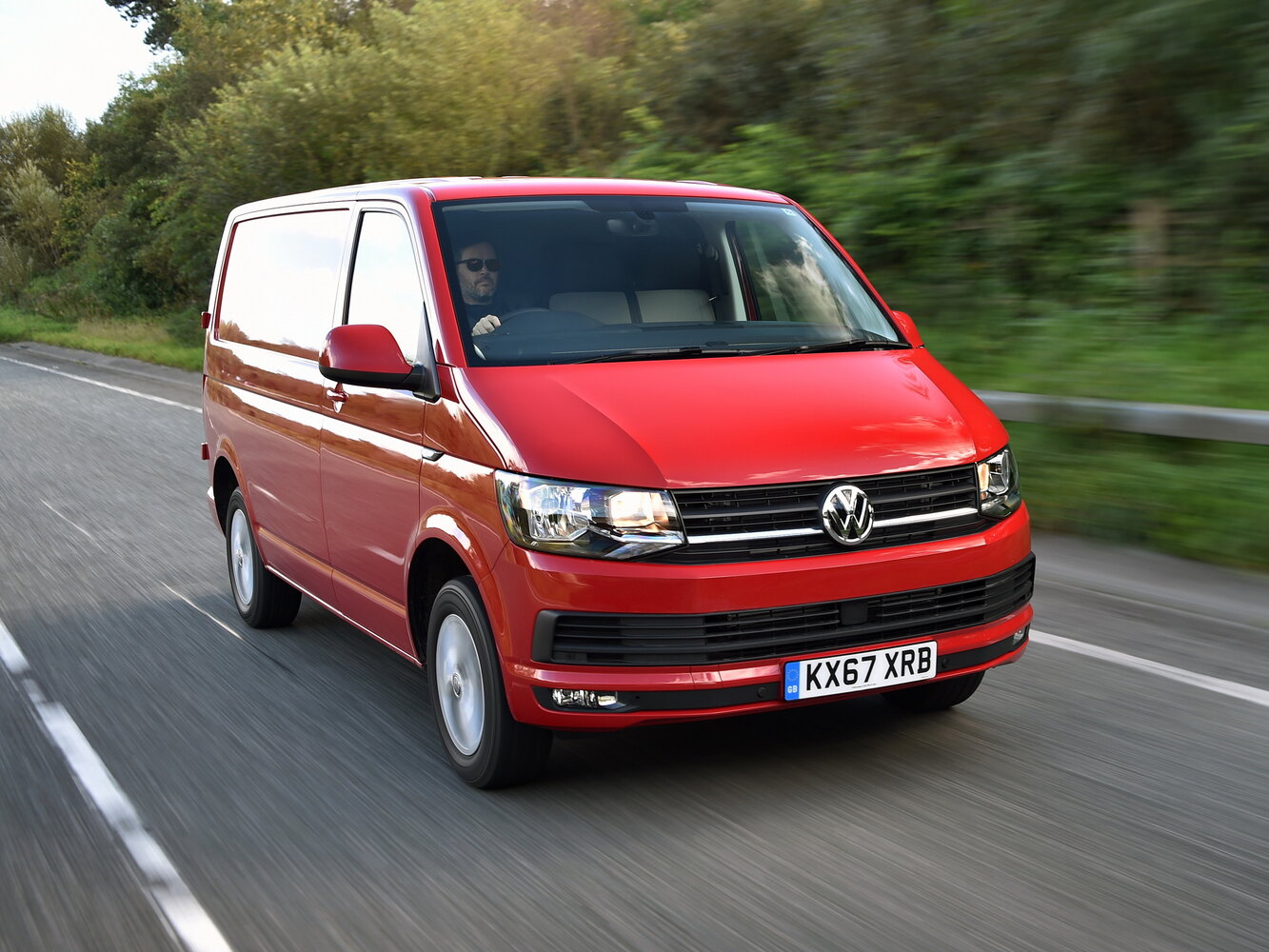 Volkswagen Transporter T6, Фургон: фото поколения